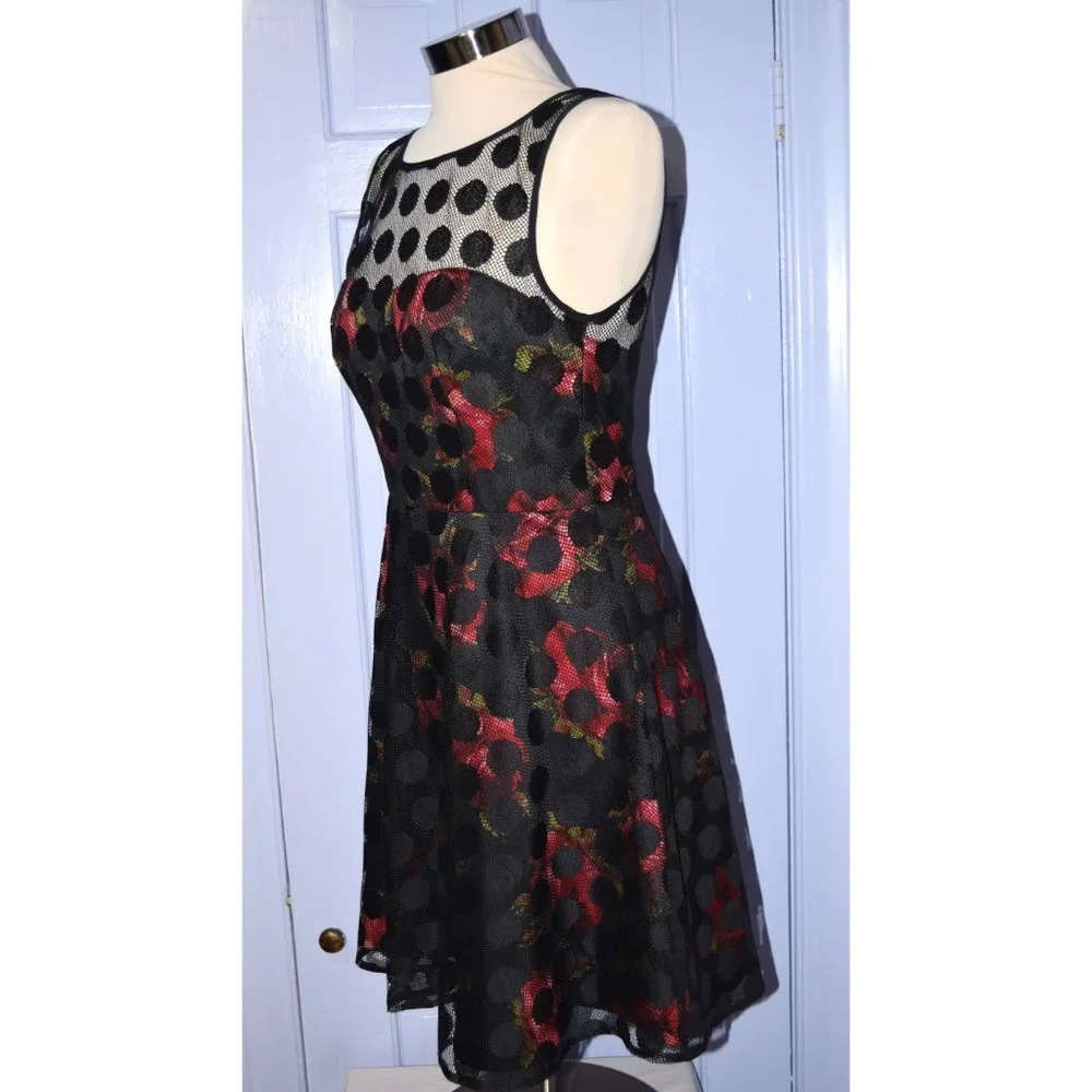 Betsey Johnson Rose and Polka Dot Mini Dress size6 - Picture 3 of 10